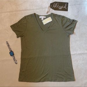 Michael Kors | safari green | basics | Top